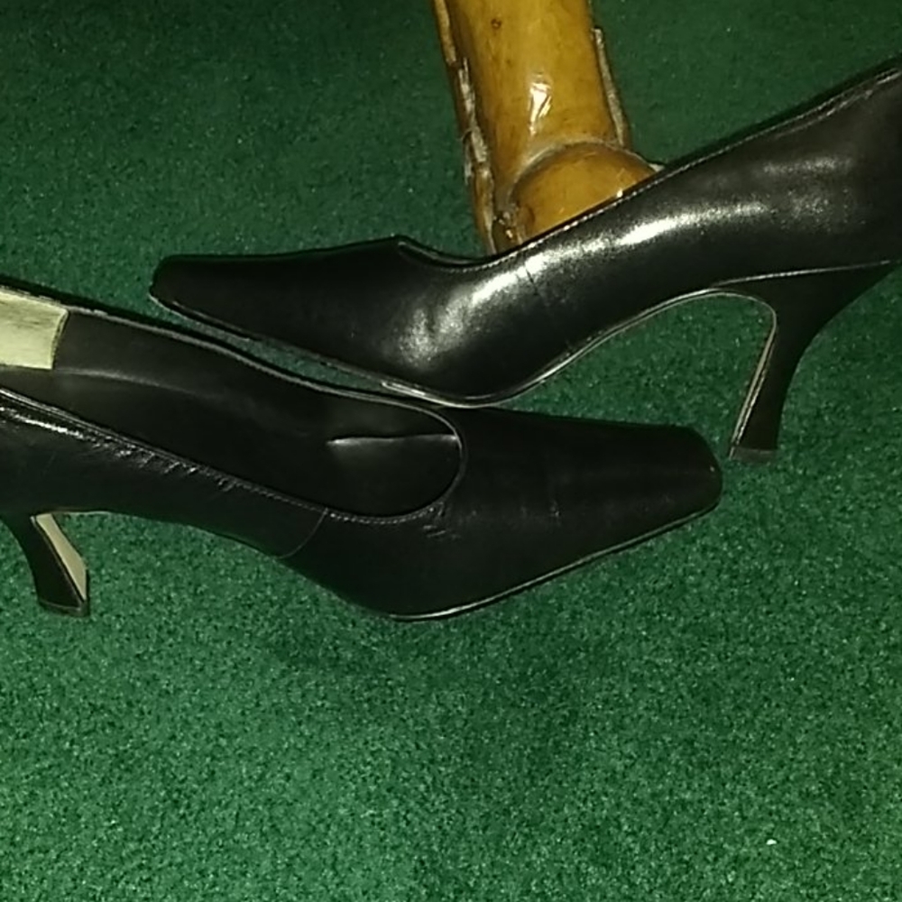 Shoes - Picture 3 of 3
